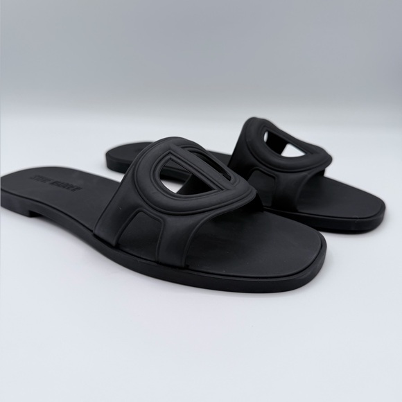 Steve Madden Shoes - Steve Madden “Jellie” Black Slide Sandals